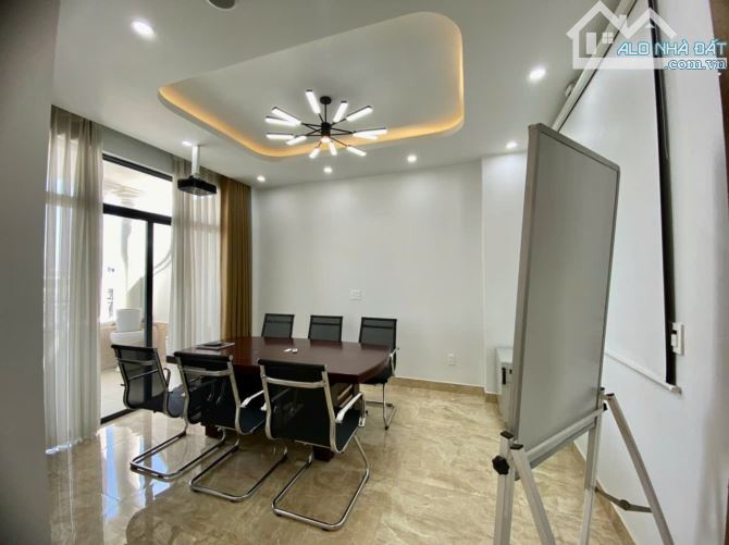 Cho thuê shophouse mặt đường Võ Nguyên Giáp, mặt tiền 7m, dt 114m, nhà 5 tầng đẹp - 7