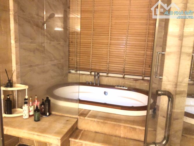 (CHỦ CẦN TIỀN -BÁN GẤP) TÒA BIỆT THỰ BÙI XUÂN PHÁI - 200m2  MT:10m 5T - VỊ TRÍ KD SẦM UẤT - 7