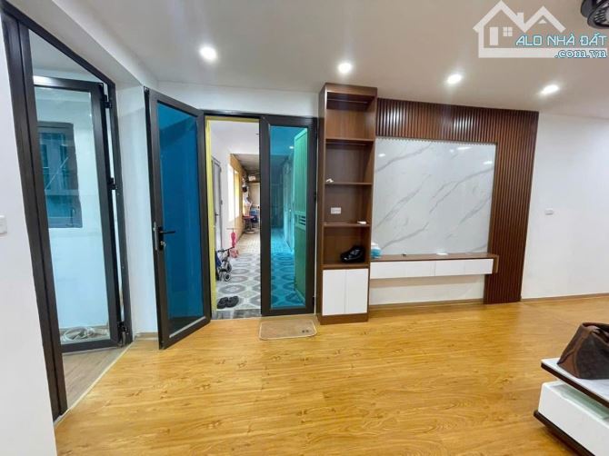 BÁN CĂN HỘ TT Ở TRẦN QUỐC HOÀN, CẠNH ĐH NGOẠI NGỮ, 72m 3PN + 2WC, FULL NỘI THẤT, 4.2 TỶ - 7