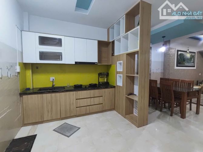 Bán nhà 3 tầng , mê đúc, đường ô tô cách biển 3km , đầy đủ nội thất - 7
