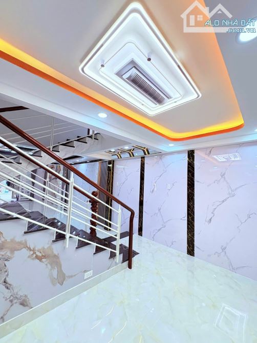 MẶT TIỀN VIP TRẦN VĂN QUANG - Q TÂN BÌNH - Ngang gần 6M hiếm. - 7