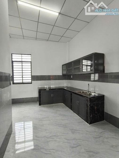 CCG bán căn nhà diện tích đẹp, còn rất mới, rớt nhựa khu Việt Kiều Tân Thông Hội 730 Triệu - 7