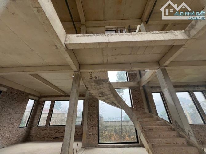 29.99 Tỷ /408 M2/ 3 tầng/22 M tiền/ BT thô Tiến Xuân/ Thạch Thất - 7