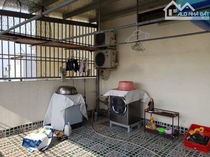 Nhà 3 tầng đường THẠNH XUÂN 33, phường THẠNH XUÂN, Q12, dt 120m2 (5mx24m), Hẻm Ôtô. 6,8Tỷ - 7