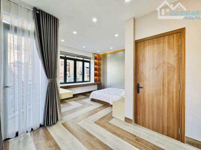 Bán nhà xây mới 100% hẻm 3,5m đường Nguyễn Tư Giản, P12, 8 x 7m, 4 tầng giá 6.35 tỷ tl - 7