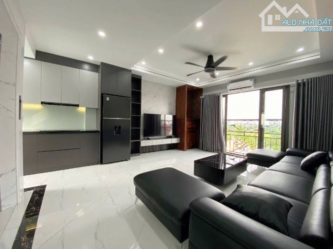 Bán nhà Khuyến Lương. 7 tầng mới tinh - tháng máy - lô góc. Hàng xóm Gamuda - 7