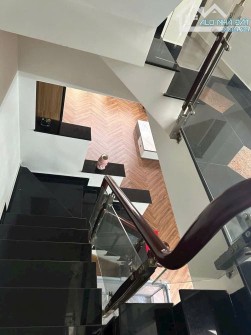 Biệt phủ 6 tầng 9.4m x 14m ngay An Duoung Vương và Võ Văn Kiệt 9.7 tỷ - 8