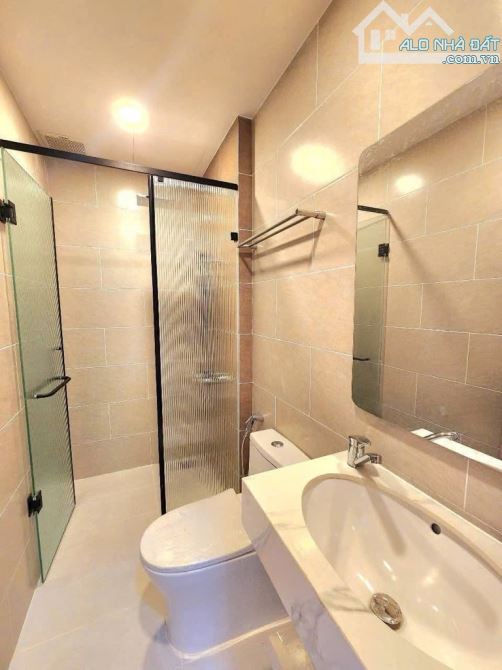 SIÊU PHẨM 4 TẦNG LUNG LINH - 4.5x12.5M - HẺM XE TẢI 7M - GIÁ CHỈ NHỈNH 5 TỶ XÍU - 8