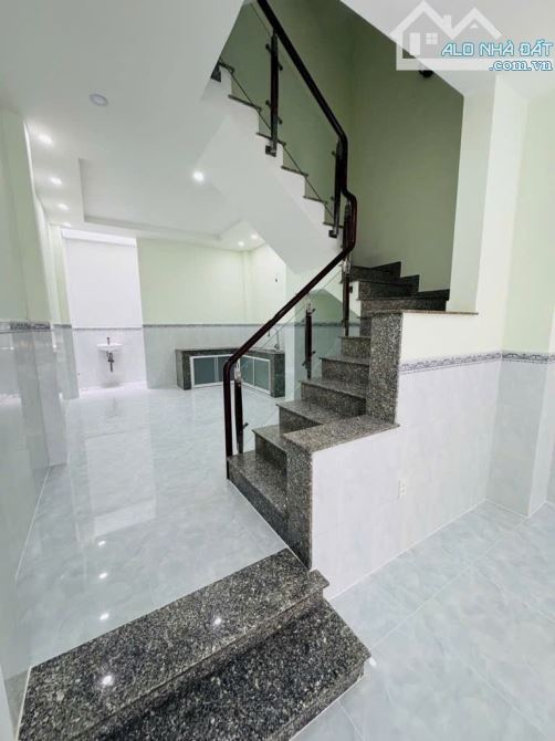 KHU PHÂN LÔ HƯƠNG LỘ 2 - NHÀ MỚI 3 TẦNG - ĐƯỜNG NHỰA 6M - 8