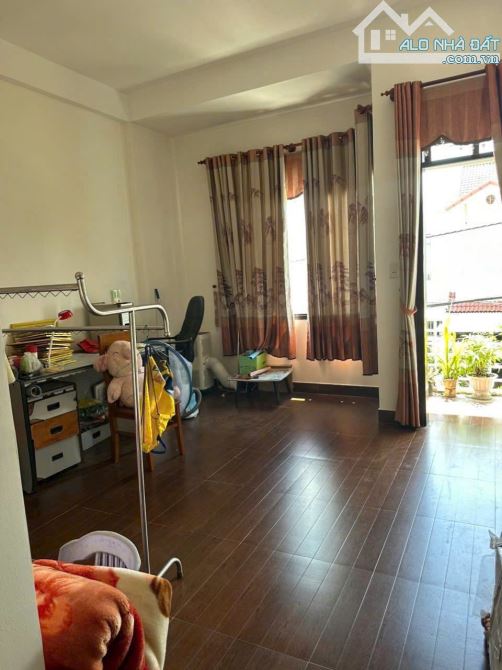 Bán nhà 3 tầng đường Đồng Trí, gần Tôn Đức Thắng & đại học Sư Phạm - 8