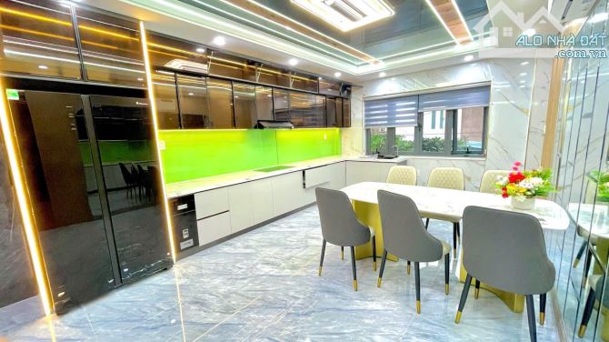 BÁN NHÀ 5 TẦNG MỚI XÂY FULL NỘI THẤT- F. TRUNG MỸ TÂY GẦN CVPM QUANG TRUNG CHỈ 7,95 TỶ - 8