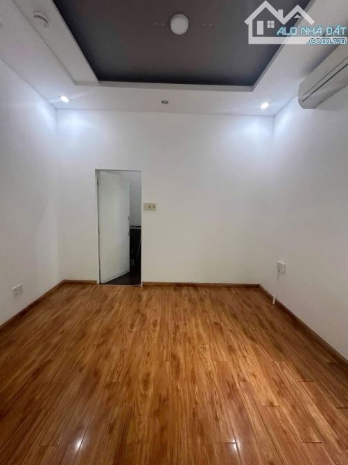 CHO THUÊ NHÀ 2 TẦNG KIỆT Ô TÔ 5M : ĐƯỜNG LÊ DUẪN - HẢI CHÂU 1. DT 60m2. Giá 14 triệu - 8