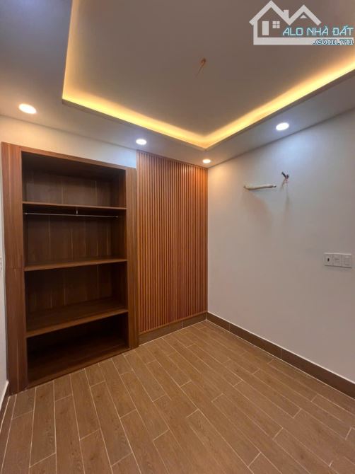 LẠC LONG QUÂN TÂN BÌNH - 31M2 - MỚI 2 LẦU 2PN 2WC HẺM 3M - CHỈ 4.35 TỶ - 8