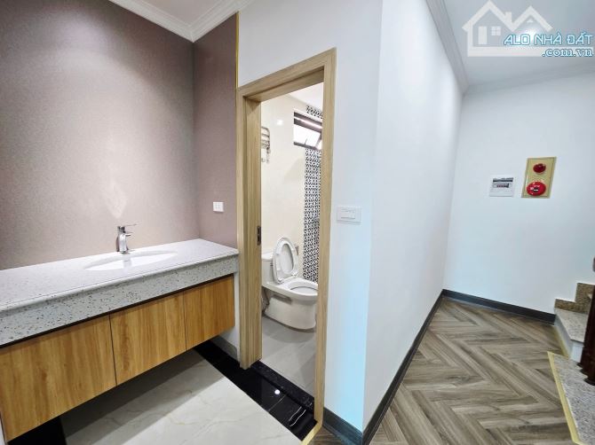 Quá vip, 7 tầng thang máy lô góc mặt ngõ Vũ Tông Phan,oto tránh đỗ,kdoanh,40m2.Giá 18.5 tỷ - 8