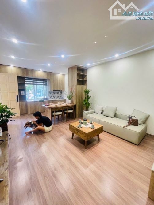 Bán tập thể tầng 2 Nguyễn Chí Thanh: sử dụng 80m2, sổ 45m2 giá 6,5 tỷ (có thương lượng) - 8
