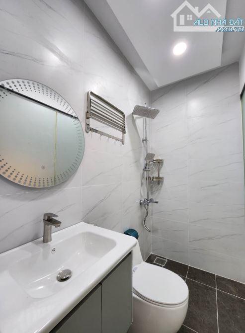 Bán nhà hẻm 688 Hương Lộ 2 (DT: 4x14). Giá 7ty3 thương lượng - 8