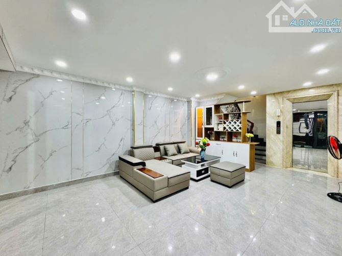 🏠Nhà Hẻm Xe Hơi💎 Phạm Văn Đồng💎4,6mx12m 5 Lầu-3PN 4WC💎Có Thang Máy💵9,7 Tỷ - 8