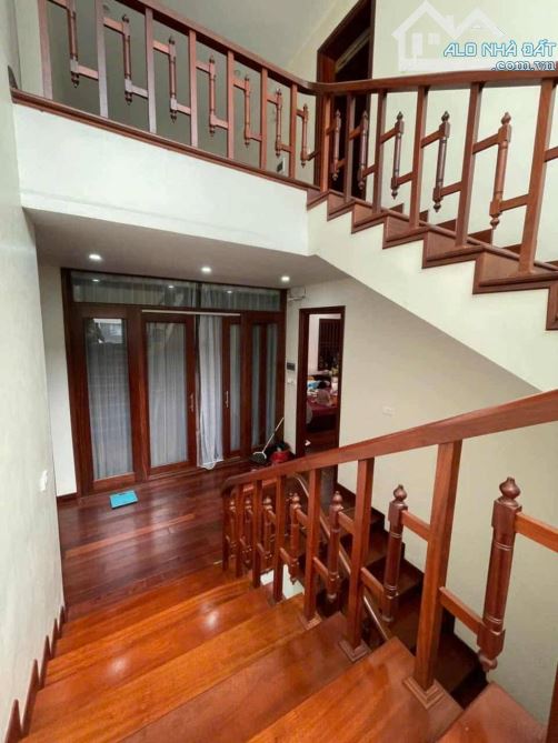 BIỆT THỰ VIP DƯƠNG NỘI - DIỆN TÍCH 306M2 -  MẶT TIỀN LỚN - GẦN CÔNG VIÊN - FULL CÔNG NĂNG - 8