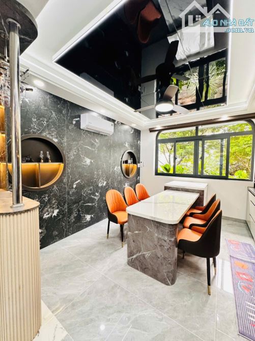 Bán gấp nhà 5 tầng, DT 72m2, đường Võ Thị Thừa, An Phú Đông, Quận 12, giá 7,35 tỷ - 8