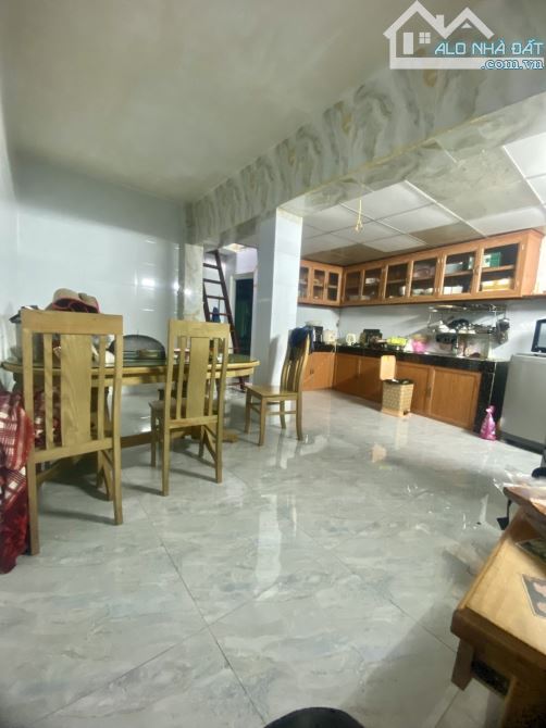 LÊ TẤN BÊ SÁT VÕ VĂN KIỆT --98M2--2 TẦNG --SHR--HOÀN CÔNG--GIÁ CHỈ :5.5 TỶ (TL) - 8