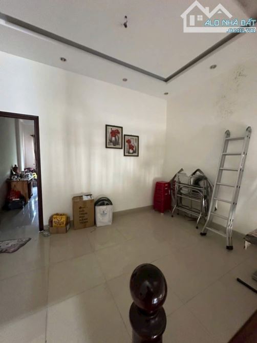 Bán nhà 3 tầng đường Đồng Trí, gần Tôn Đức Thắng & đại học Sư Phạm - 9
