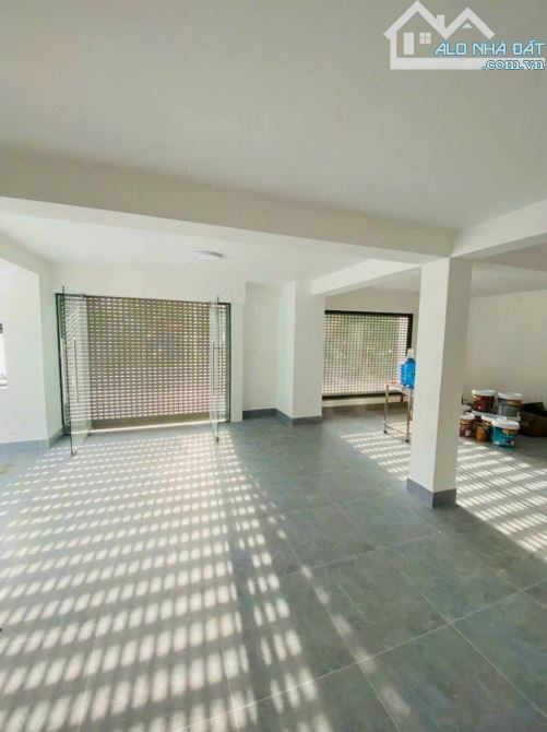 Chủ gửi BÁN CĂN GÓC MẶT TIỀN 181 THÂN VĂN NHIẾP QUẬN 2, sổ hồng 3 tầng st, + HĐ thuê 60tr - 9