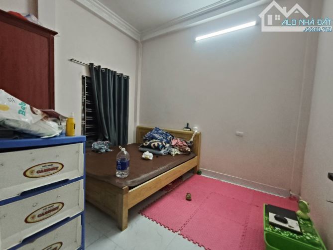 Bán Gấp-Nhà Xây Kiên Cố Thúy Lĩnh-Ngõ Nông 4 Tầng *47m - Gần Ô TÔ chỉ 5,7 tỷ - 9