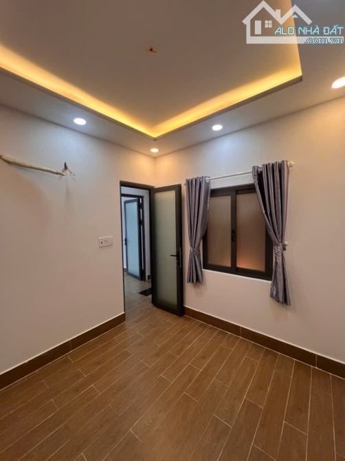 LẠC LONG QUÂN TÂN BÌNH - 31M2 - MỚI 2 LẦU 2PN 2WC HẺM 3M - CHỈ 4.35 TỶ - 9