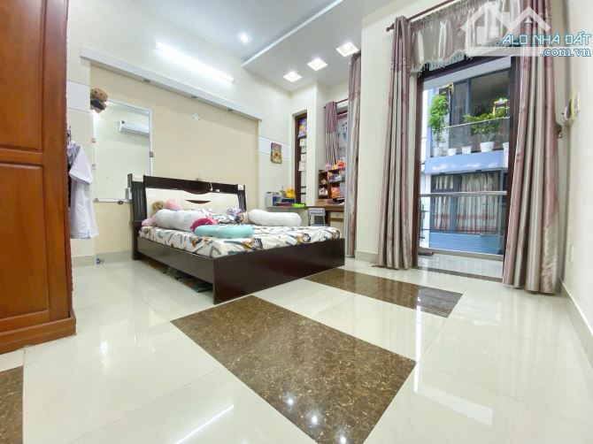 Siêu phẩm 3 Tầng DT đất 106m Đinh tiên hoàng Hải Châu Chỉ  4tyx nhỏ xinh - 9
