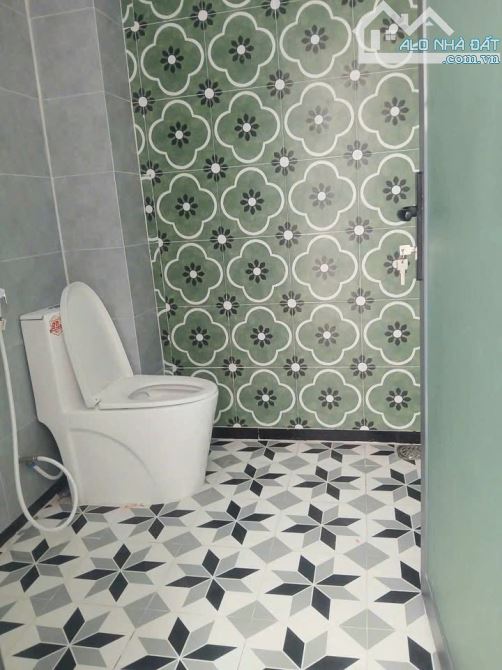 CHỈ CÓ 350TR CÓ NGAY NHÀ CẤP 4 SỔ HỒNG RIÊNG THỔ CƯ TOÀN BỘ - 9