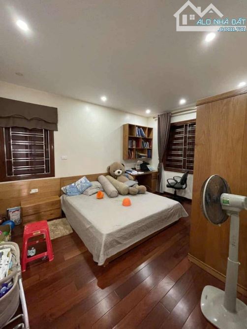 BIỆT THỰ VIP DƯƠNG NỘI - DIỆN TÍCH 306M2 -  MẶT TIỀN LỚN - GẦN CÔNG VIÊN - FULL CÔNG NĂNG - 9