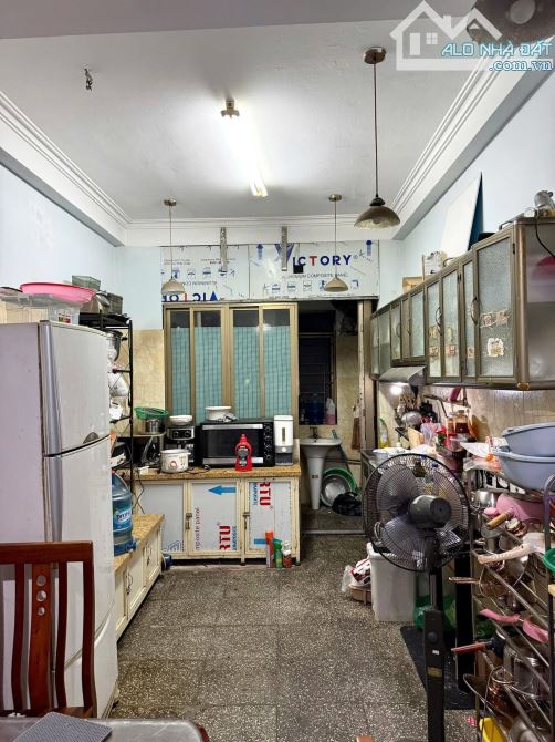 Bán nhà mặt phố Đông Các Đống Đa oto tránh,vào nhà, kinh doanh đỉnh dt 100m 5t mt 3.7m - 9