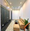 - Bán nhà Thuỵ Khuê, 10m ô tô, sát phố, 33m2, 7.6 tỷ.