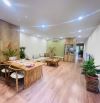 Bán tập thể tầng 2 Nguyễn Chí Thanh: sử dụng 80m2, sổ 45m2 giá 6,5 tỷ (có thương lượng)