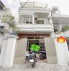 Nhà 3 tầng . 60m2 . Hẻm xe hơi quay đầu . CHDV . 5PN. 5WC .SÁT Q1 .