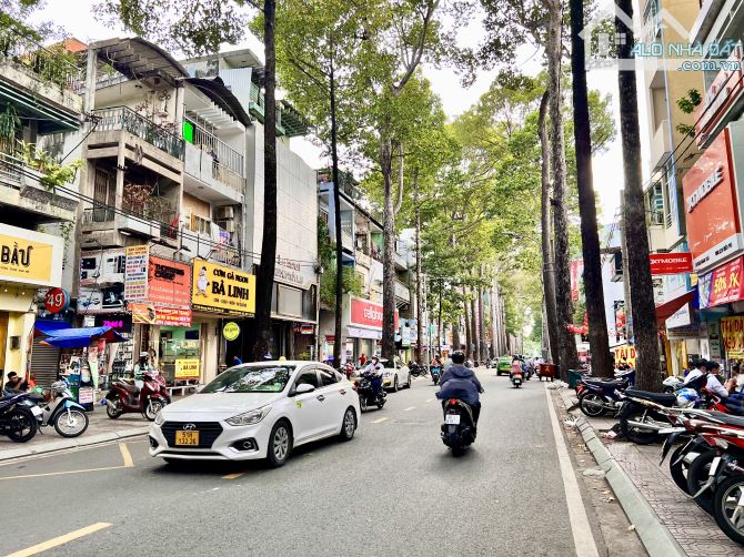 Nhà mới đẹp, phù hợp KD đa ngành. Mặt tiền Trần Quang Khải. DT: 4x12m (5tầng, thang máy) - 3