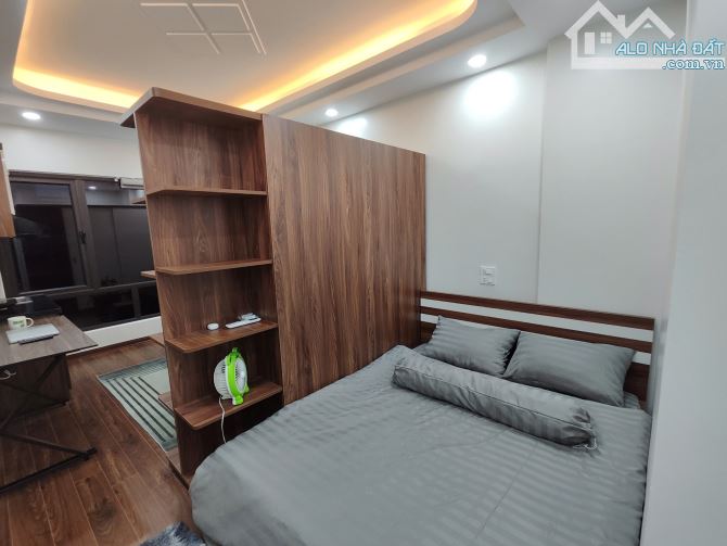 Bán toà CHDV Minh Khai xây mới gần KTQD 60m2*7T thang máy 12PN, oto, PCCC, thông tứ tung