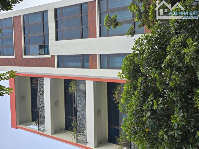 KIẾN HƯNG HÀ ĐÔNG -DT50M/5T-PHÂN LÔ VỈA HÈ - 3 OTO TRÁNH -TRỤC CHÍNH- KINH DOANH - 3
