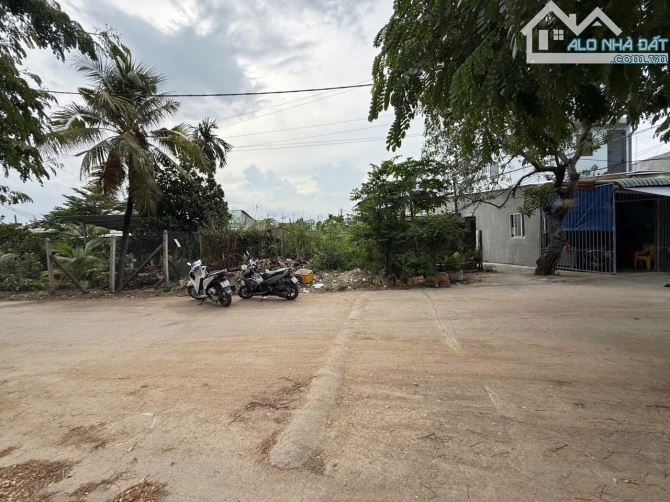 ĐẤT ĐẸP, GIÁ RẺ CHỈ 32tr/m2. VỊ TRÍ VÍP NGAY ĐƯỜNG VEN SÔNG ĐANG HOÀN THIỆN