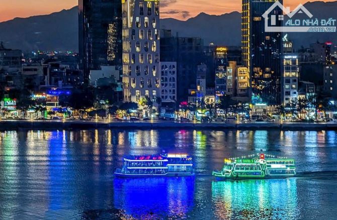 Chào Bán nhà lô góc đẹp Tiểu La – 80m2 – MT đẹp, nở hậu – Hàng hiếm có – Ô tô đỗ trong sân