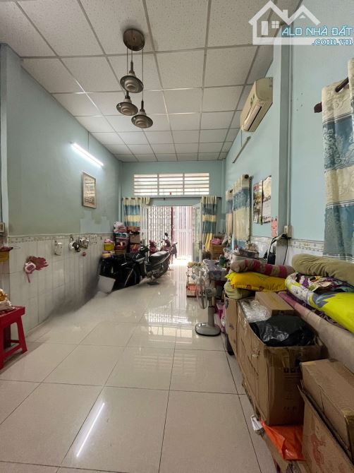 Nhà Bình Thới Q11. DT 45m2. 2 tầng. Ngang 3.5m x 13m. Giá 5.5 tỷ.