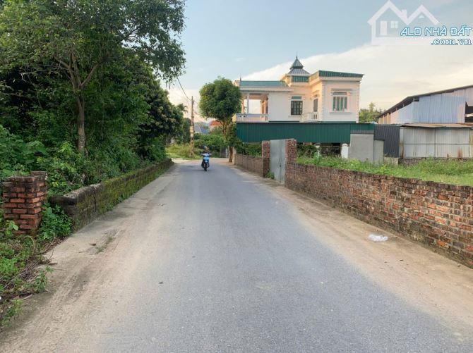 Bán đất -(Xã Minh Phú – Sóc Sơn)- 934m² -11,84 Tỷ –Trục Chính Thô-Mặt Tiền 40m– Oto Tránh.