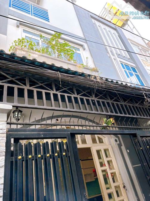 🏡 NHÀ QUẬN 4 – NGANG 8 MÉT – KHU DÂN CƯ HIỆN HỮU – 92M2 SỬ DỤNG 🏡