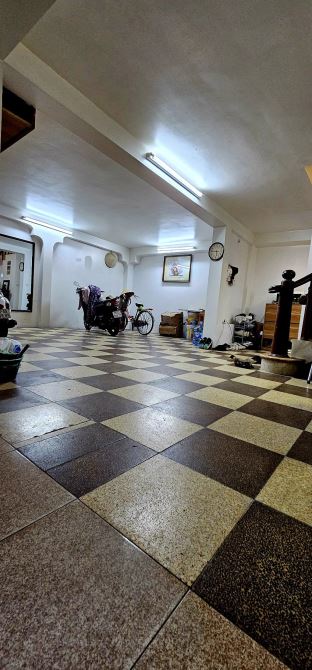 18.8 TỶ .  55M2 .6 TẦNG . PHỐ LẠC TRUNG .SỔ ĐỎ CHÍNH CHỦ . PHÂN LÔ Ô TÔ VÀO NHÀ