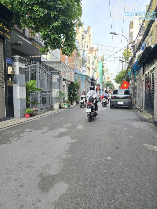 Nhà 3 tầng hẻm 6m 1/ diện tích 5x17 Phan Huy Ích, Tân Bình