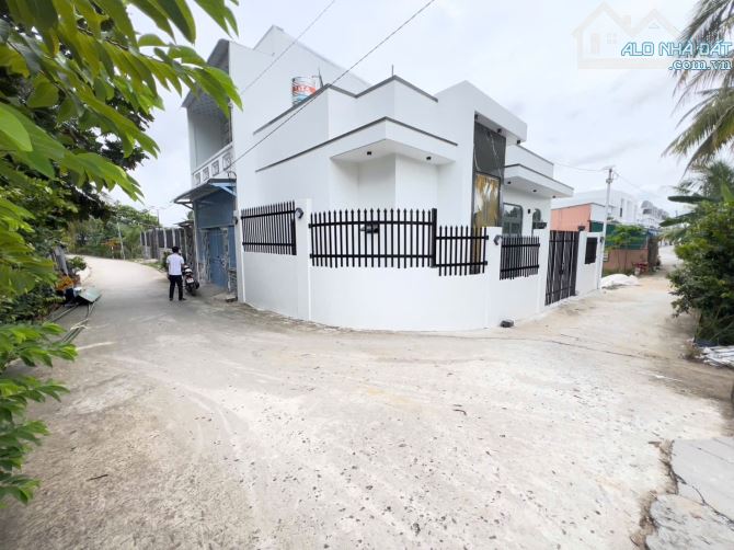 💰 GIẢM 50 TRIỆU CÒN 1 TỶ 440 (TL NHẸ )  BÁN NHÀ 1 TRỆT 1 LẦU RẠCH ÔNG DỰA