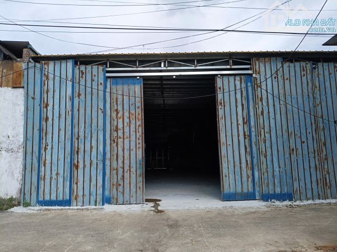 Cho thuê kho đường Cầu Noi, Bắc Từ Liêm, HN. DT 420m, cao 7m, có điện 3fa, nước sạch. Giá