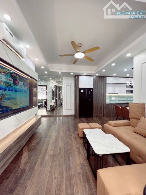 🏡 Bán Chung Cư Phú Gia, 3 Nguyễn Huy Tưởng– Thoáng, Mát, View Đẹp – 102m –  9.45 tỷ