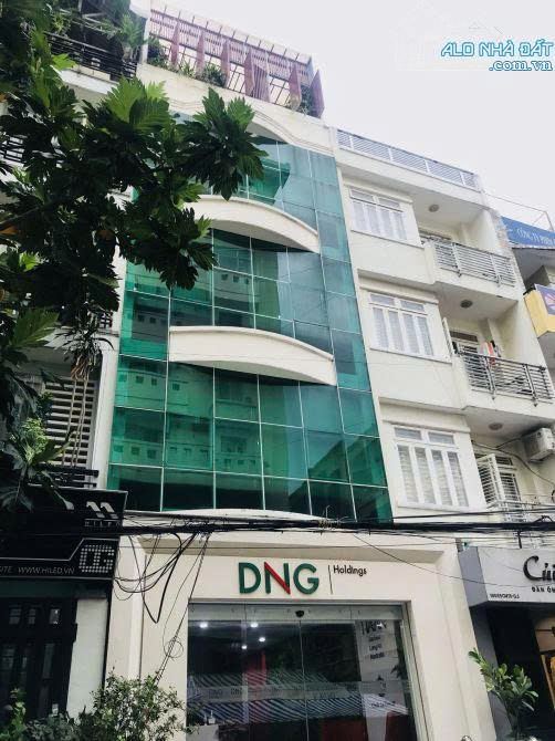 Bán nhà 5 Tầng Cực Hiếm Ngay Nguyễn Trãi, Quận 1, 4.8m x18m, 5 Tầng - Giá: 17.9 tỷ