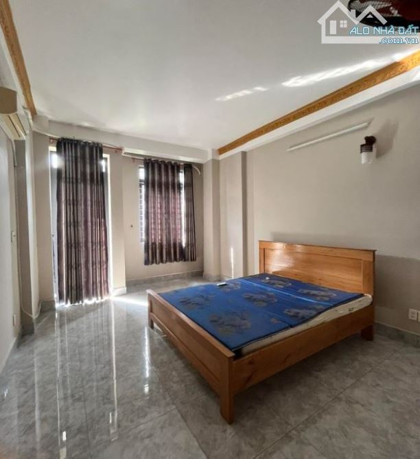 Nhà giáp Mặt Tiền Lê Văn Việt, Gần Đại Học Giao Thông Vận Tải, Dt 140m2, Ngang 6m, Chỉ 9.2